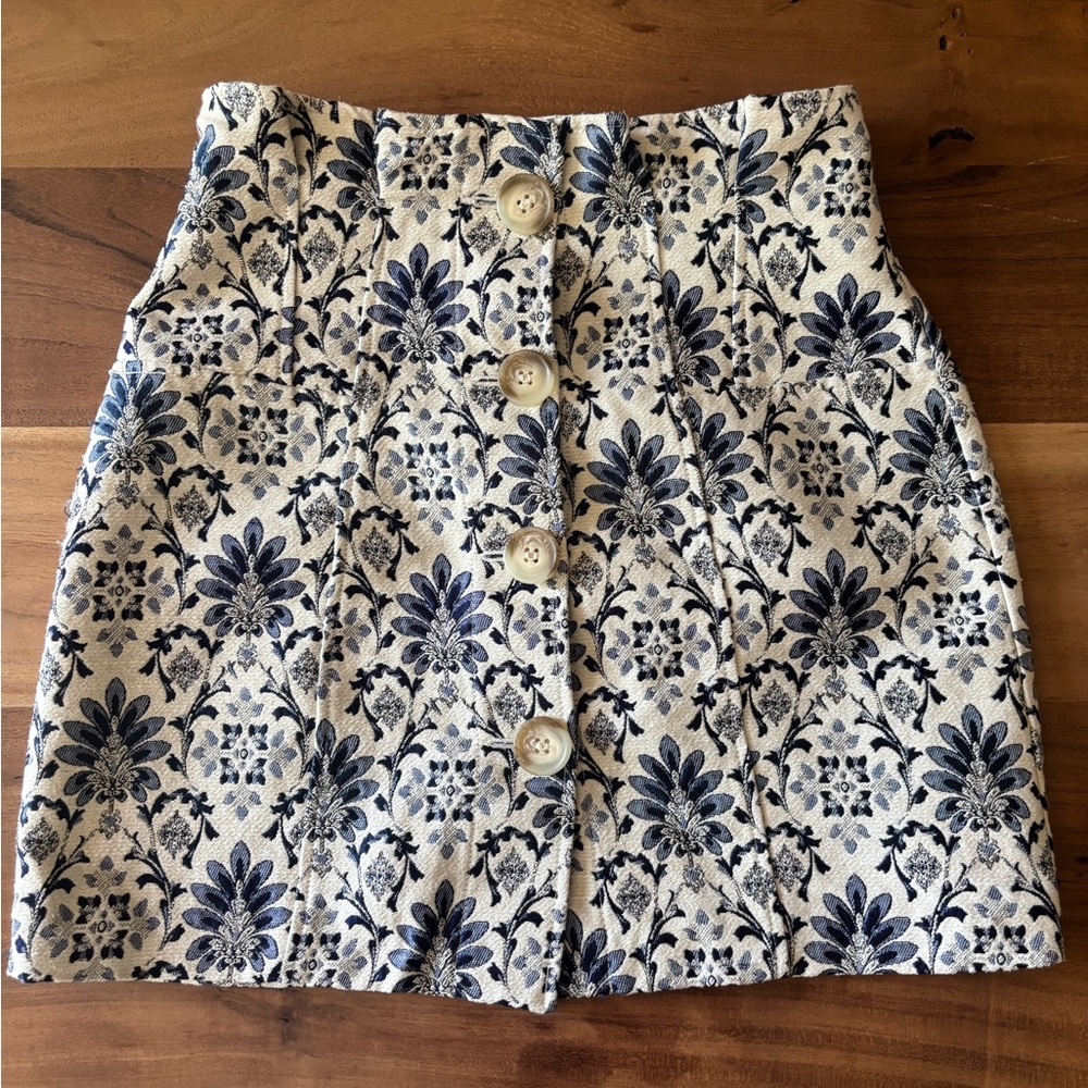 Topshop Blue and Cream Floral A-Line Skirt